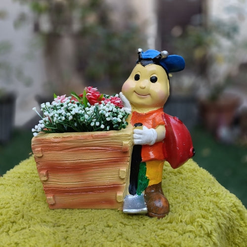 Bee boy planter