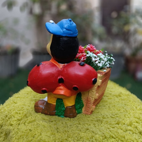 Bee boy planter