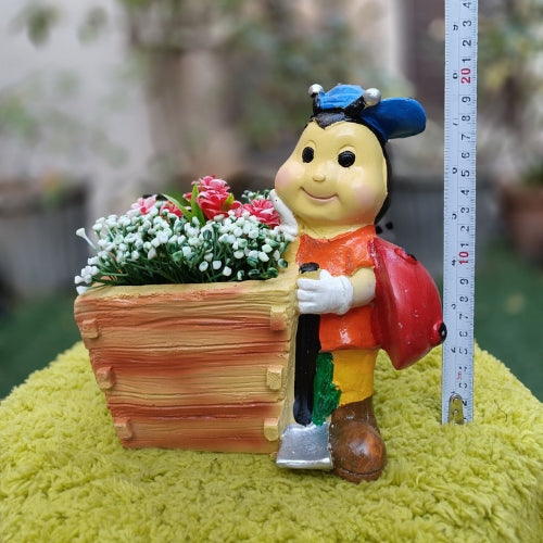 Bee boy planter