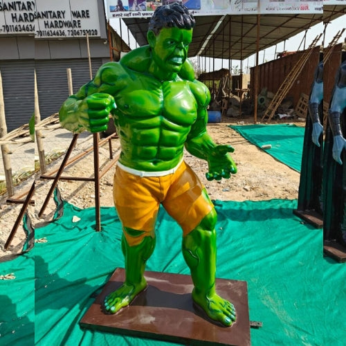Hulk Statue