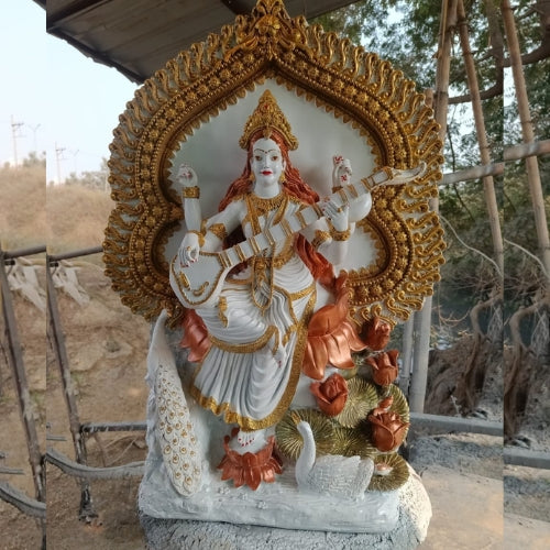 Maa Saraswati Statue
